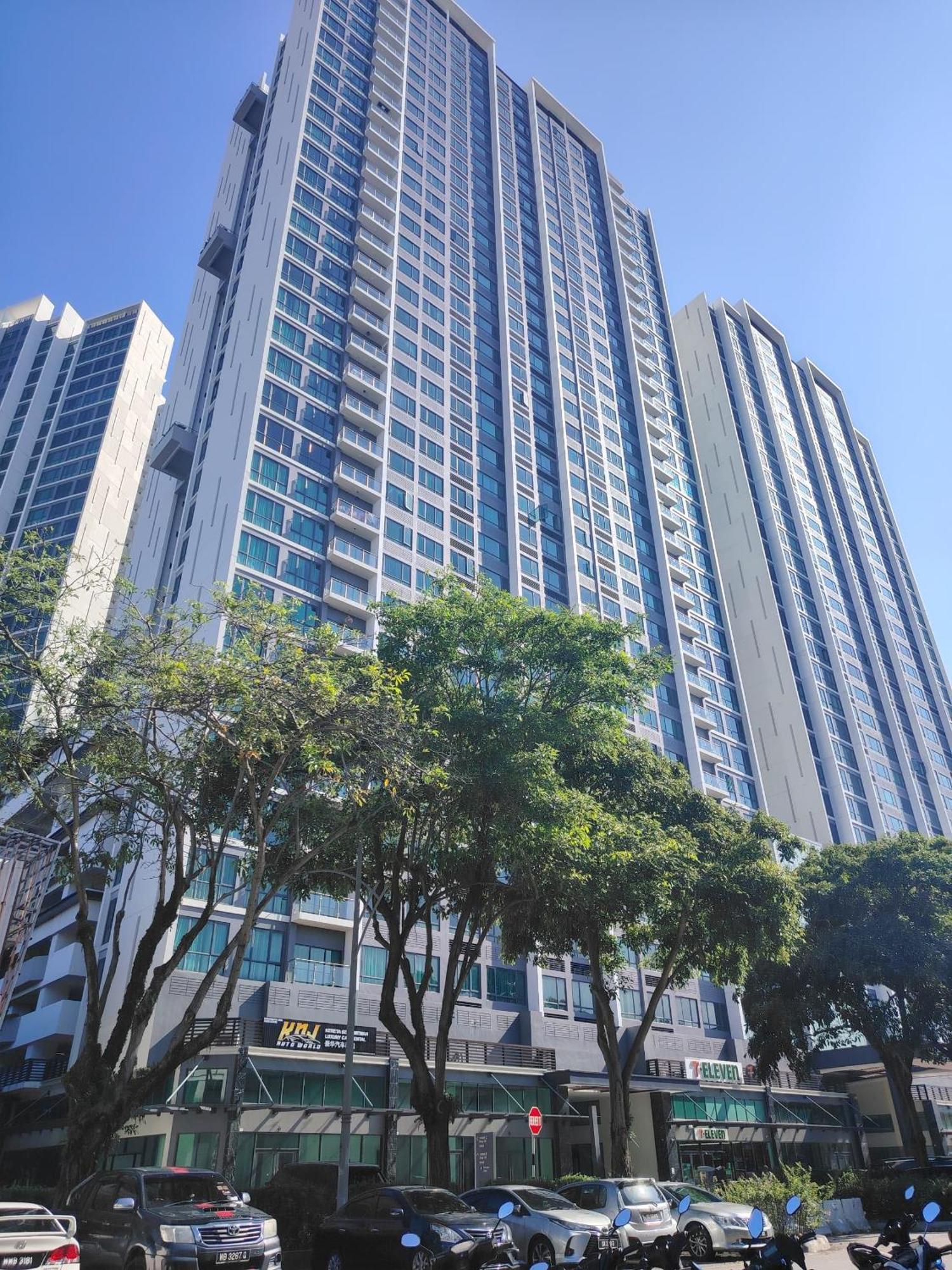 Greenfield Residence With Amazing Pool View And High-Speed Wi-Fi Petaling Jaya Exterior foto